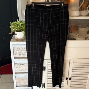 Amanda & Chelsea Black and White Patterned Trousers